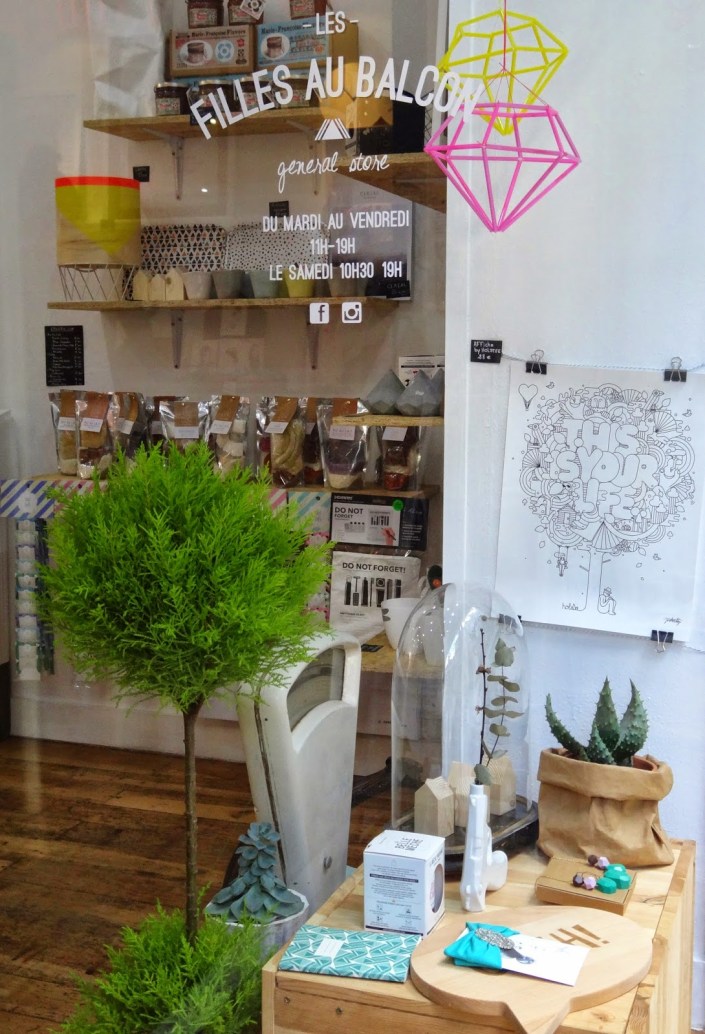 Les filles au balcon Bordeaux